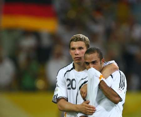 2006-07-04t221126z_01_wcvp53_rtridsp_2_sport-soccer-world