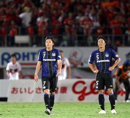 حسرة لاعبي جامبا اوساكا بعد تعادلهم أمام ناجويا جرامبوس