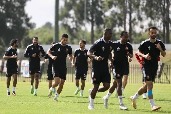 لاعبو الأهلي