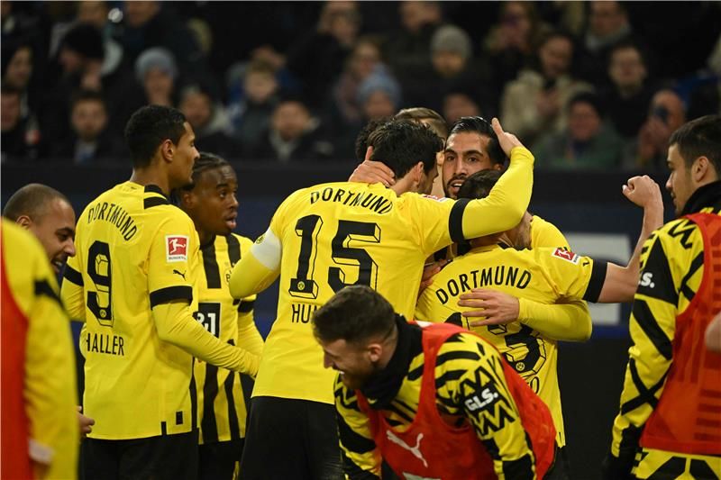 لاعبو بوروسيا دورتموند