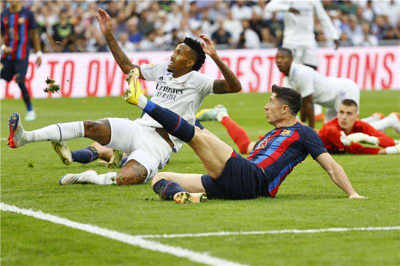 كلاسيكو سابق بين ريال مدريد وبرشلونة