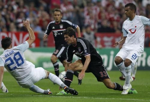 2011-08-17t190855z_01_reh04_rtridsp_3_soccer-champions_reuters