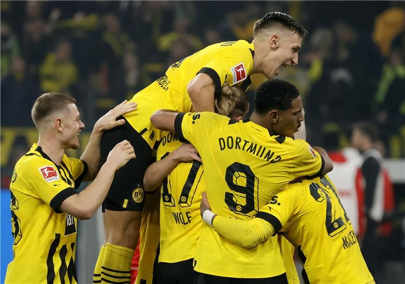 لاعبو بوروسيا دورتموند