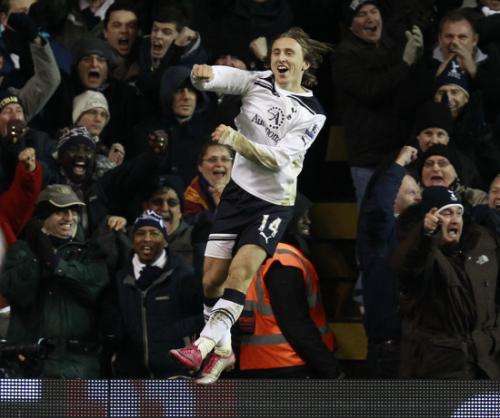 2010-11-28t182141z_01_edy06_rtridsp_3_soccer-england_reuters