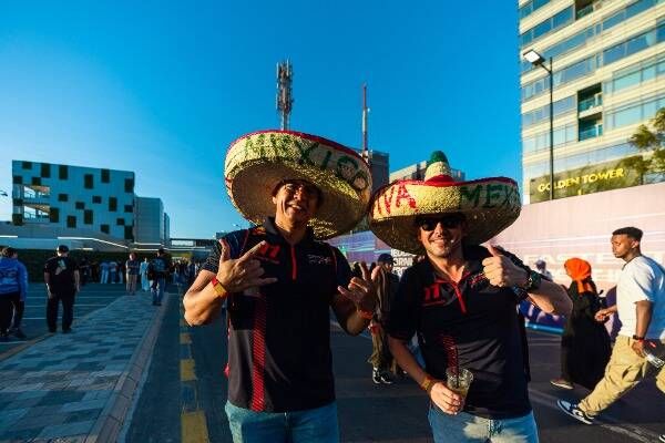 جانب من الحضور الجماهيري