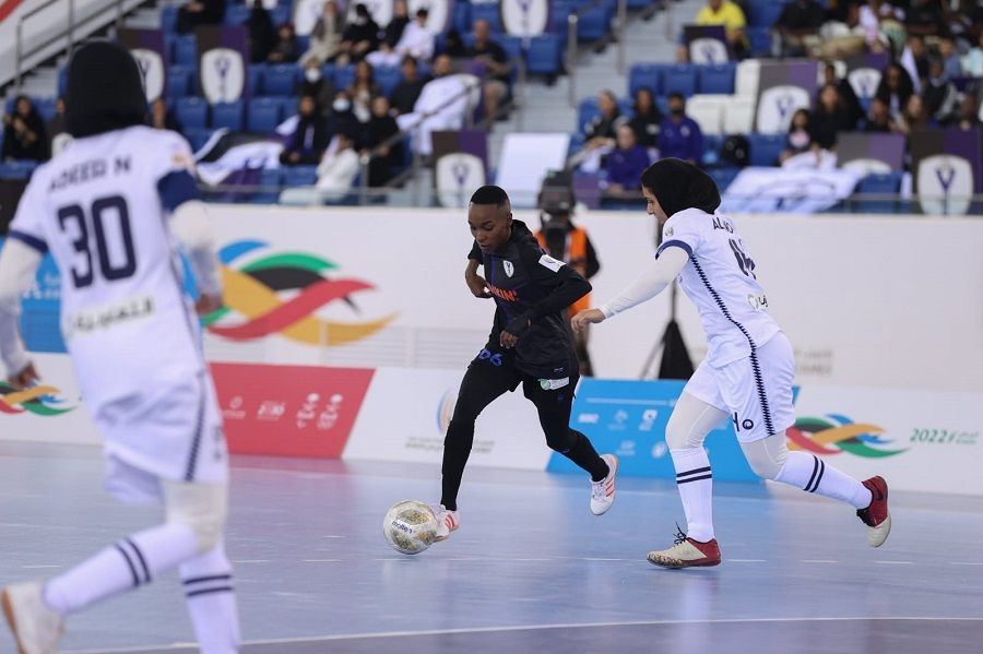 من منافسات كرة الصالات النسائية بالألعاب السعودية 2022