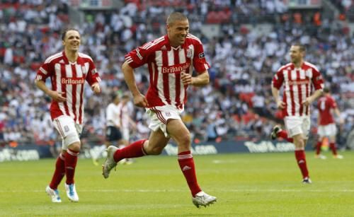 2011-04-172011-04-17t173150z_01_wem743_rtridsp_3_soccer-england-cup_reuters