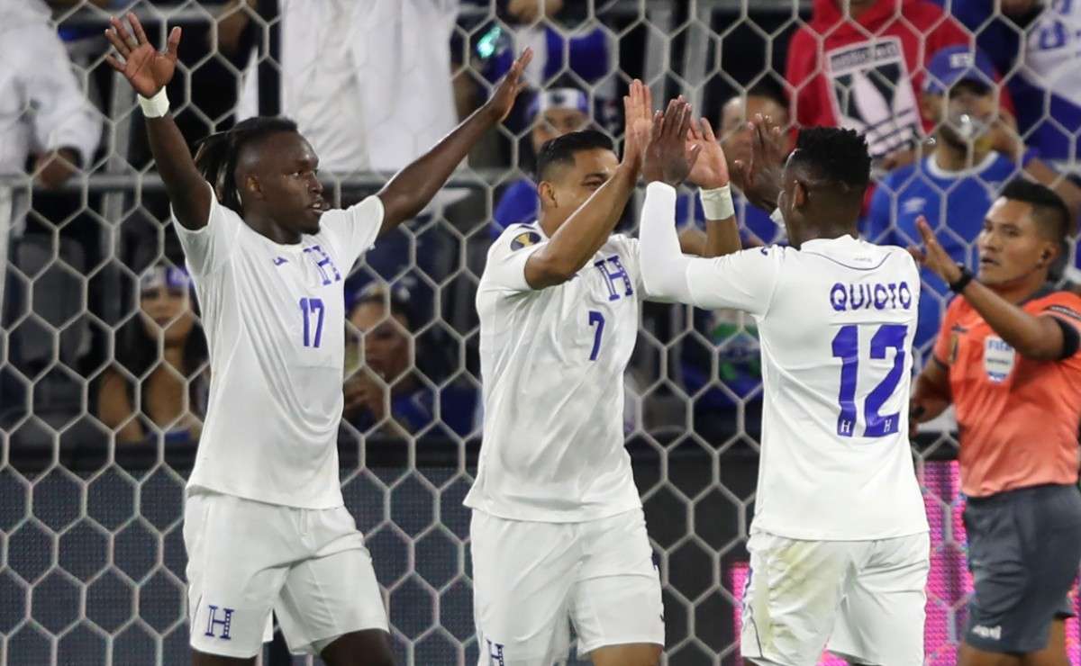 لاعبو منتخب هندوراس