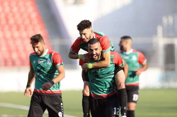 فرحة لاعبي جبل المكبر