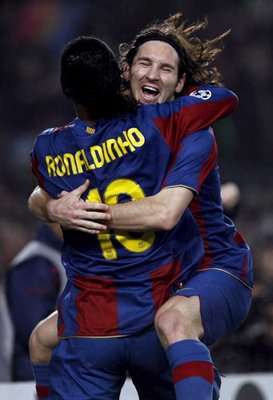 رونالدينيو وميسي