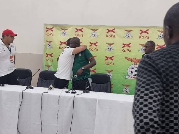 من المؤتمر الصحفي