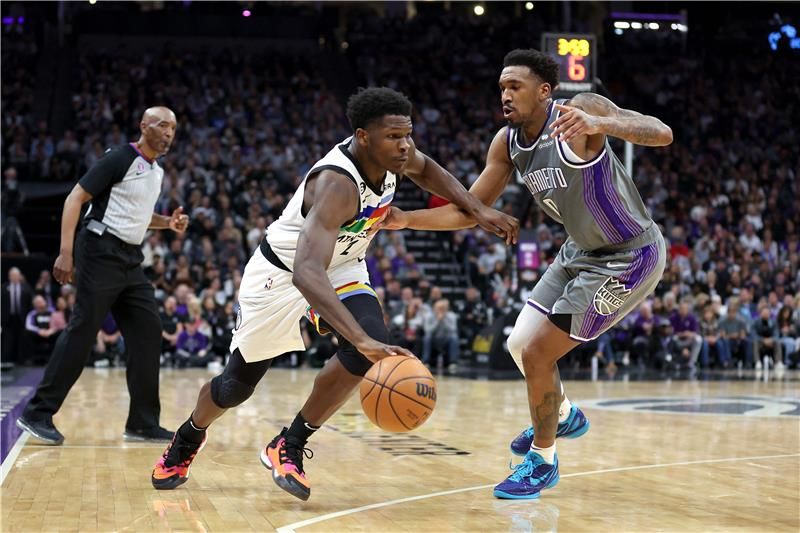 من مباراة مينيسوتا تمبرولفز وساكرامنتو كينجز