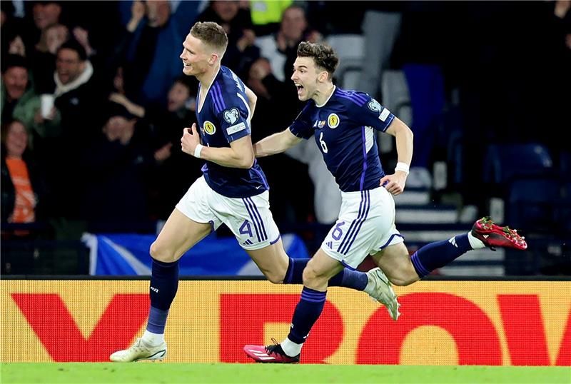 سكوت مكتوميناي