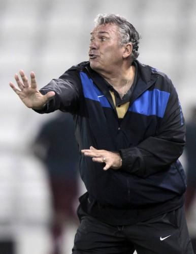 2011-08-19t212956z_01_qat08_rtridsp_3_soccer_reuters