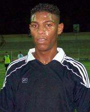 شريف النوايشة سجل (سوبر هاتريك) لذات راس