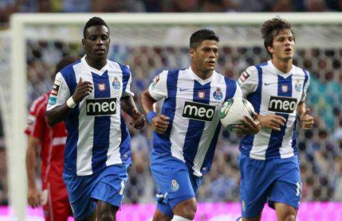 2011-08-19t203341z_01_jmr11_rtridsp_3_soccer-europe-portugal_reuters