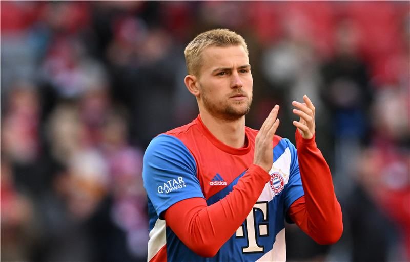 ماتياس دي ليخت