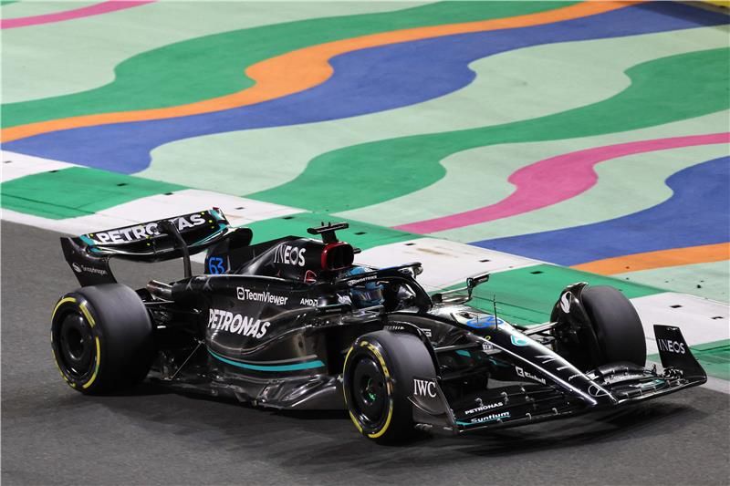 سيارة جورج راسل