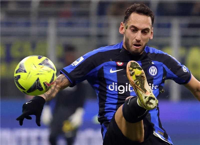 هاكان كالهانوجلو