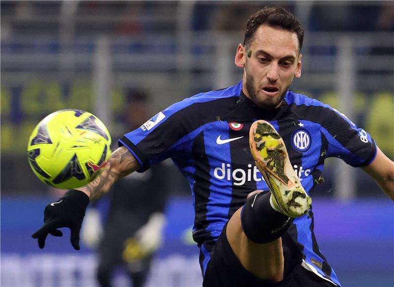 هاكان كالهانوجلو