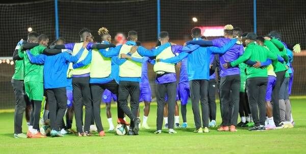 لاعبو الهلال