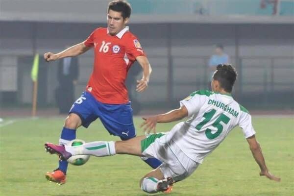 لقاء سابق بين المنتخبين