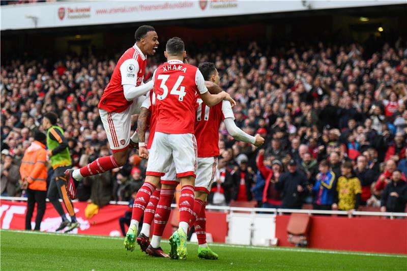 فرحو لاعبي آرسنال