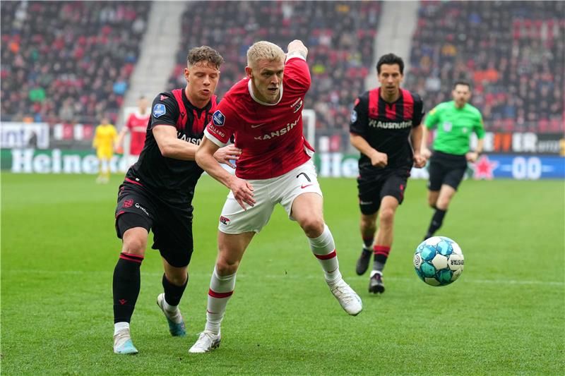 من المواجهة