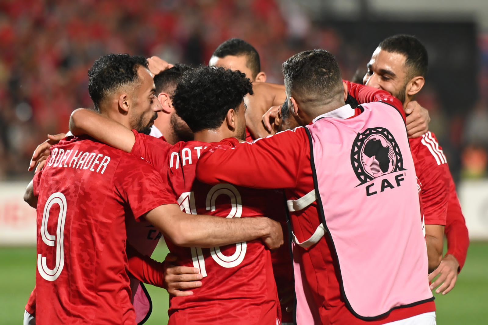 لاعبو الأهلي