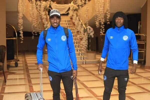 من مغادرة البعثة