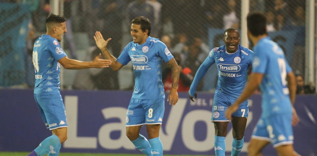 لاعبو بيلجرانو