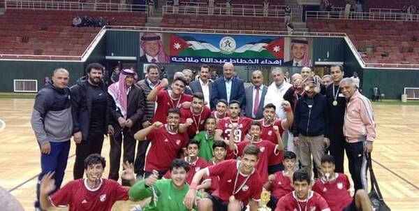 فريق العربي بعد التتويج