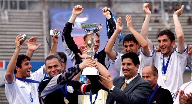 لاعبي منتخب طاجيكستان