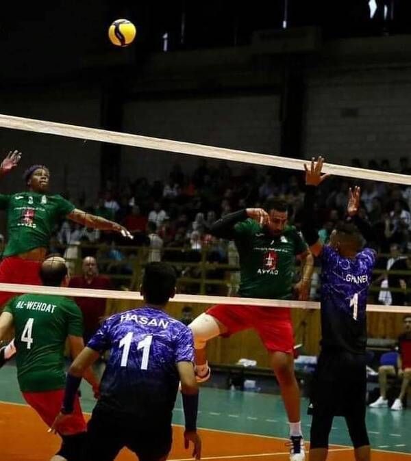 لقاء سابق بين الفريقين