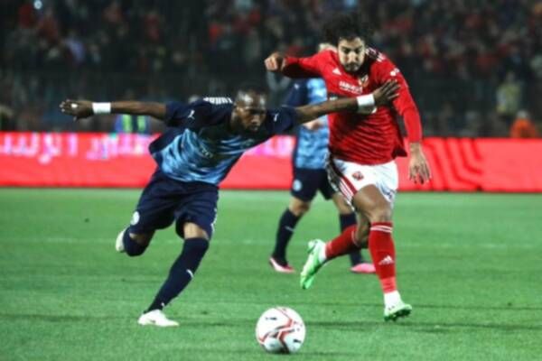 لقاء سابق بين الأهلي وبيراميدز