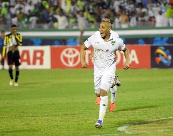 فيكتور سيموس