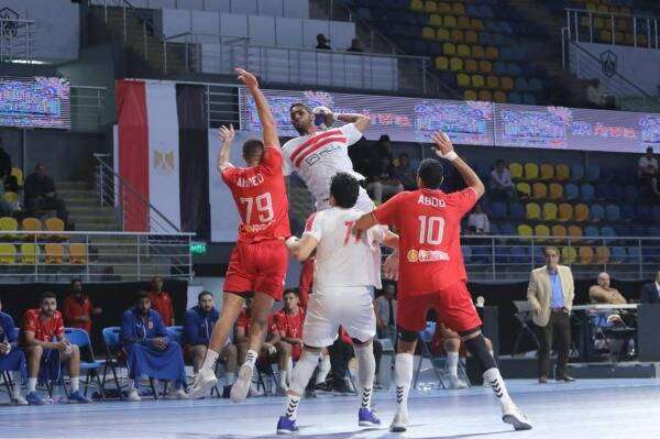 لقاء سابق بين الأهلي والزمالك