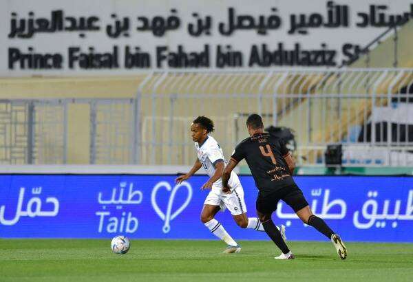 كاريلو خلال اللقاء