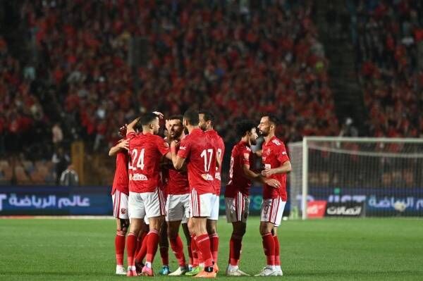 لاعبو الأهلي