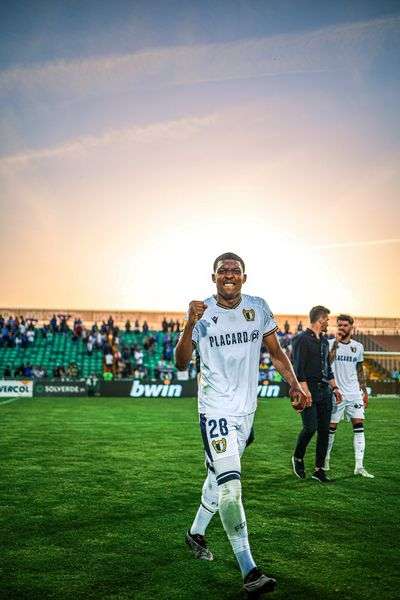 من المواجهة