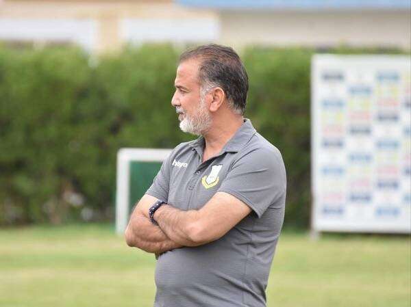 المدرب عباس عبيد