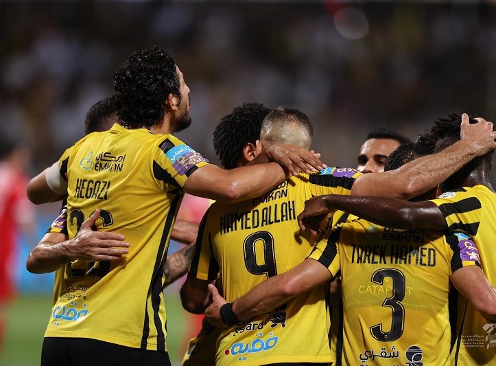 لاعبو الاتحاد