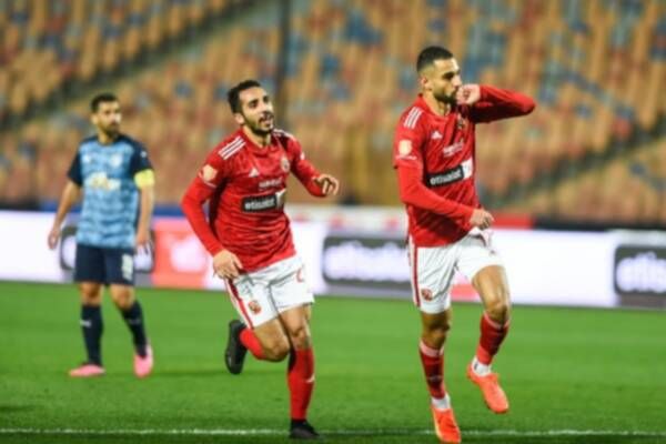 لقاء سابق بين الفريقين