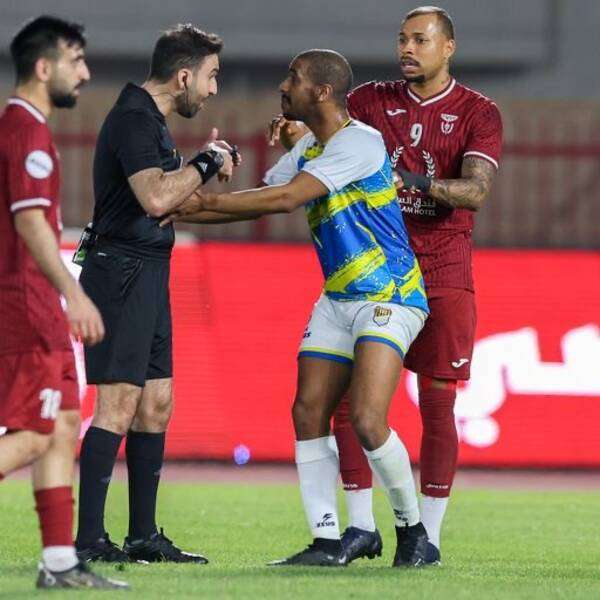 من مباريات الدوري