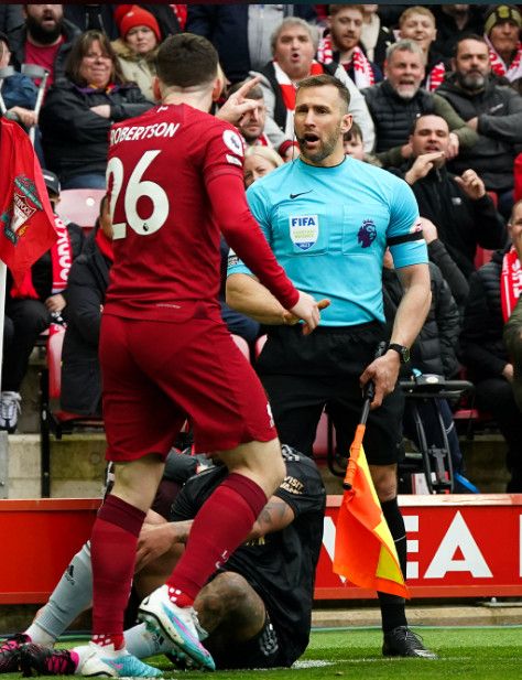 كوستانتين هاتزيداكيس