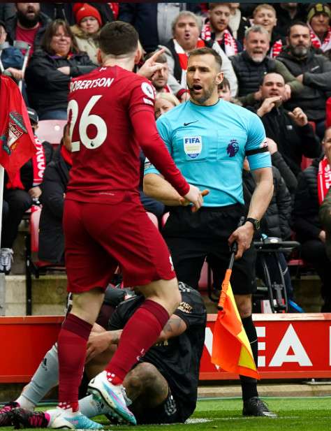 كوستانتين هاتزيداكيس