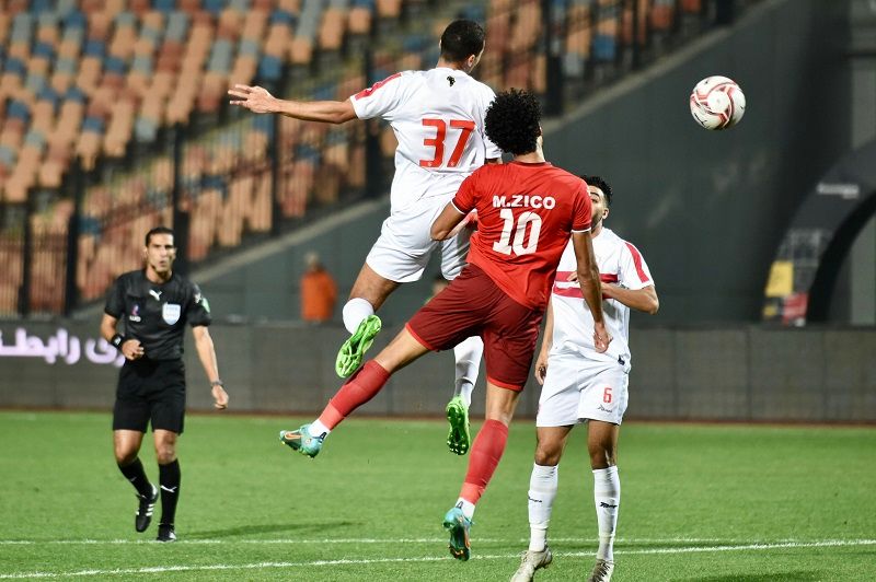 لقاء سابق بين الفريقين