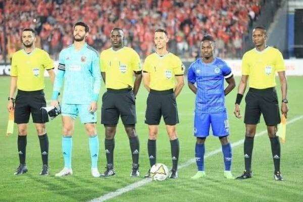 عبدالعزيز أبوه