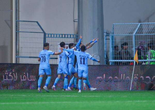 فرحة لاعبي الباطن