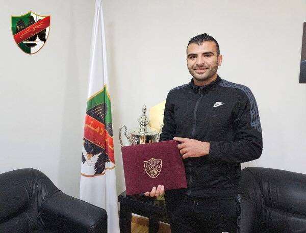 خالد الدردور بعد توقيعه مع الأهلي